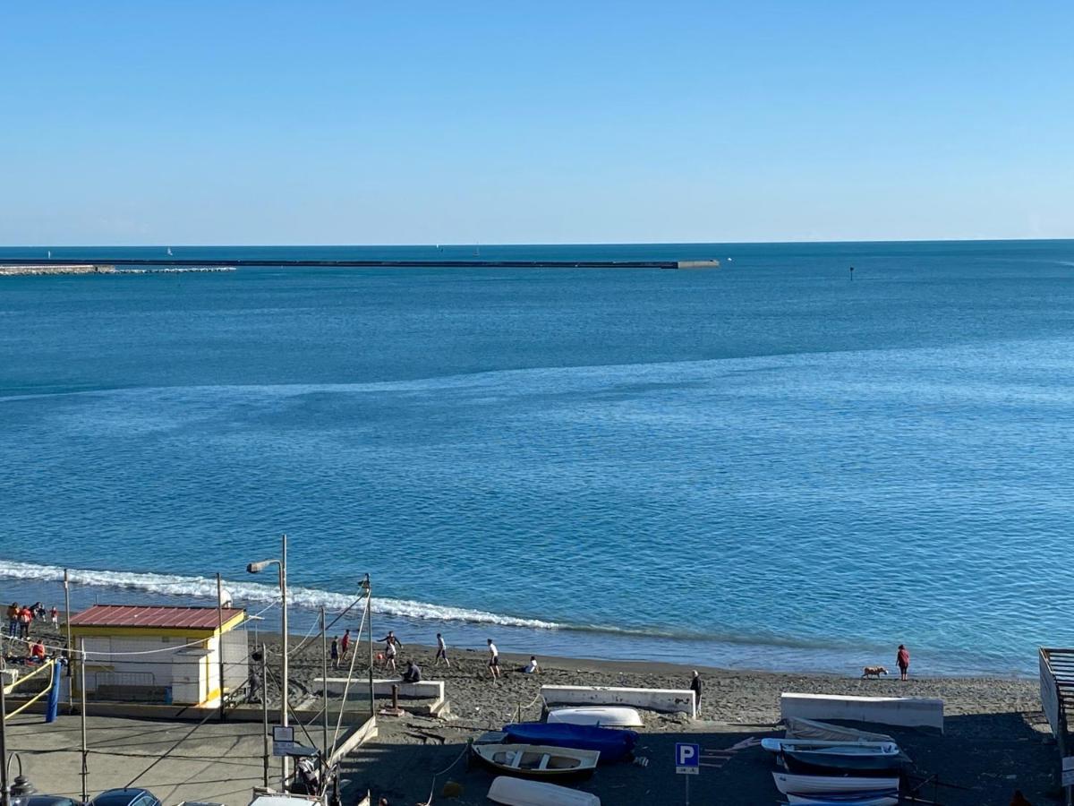La Casa Dei Sogni Di Dory Apartment Genoa Luaran gambar