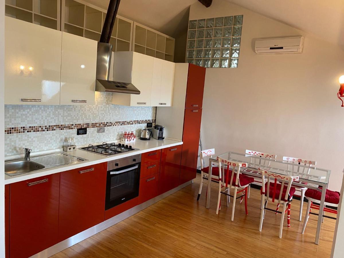 La Casa Dei Sogni Di Dory Apartment Genoa Luaran gambar